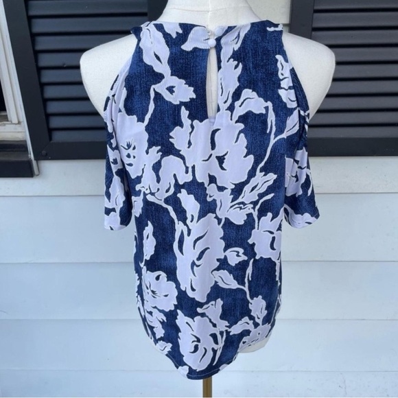 INC International Concepts Blue White Floral Cold Shoulder top - Picture 6 of 7